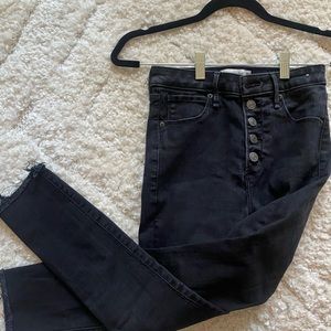 Abercrombie Super Skinny Ankle High Rise a 26 Short - Black